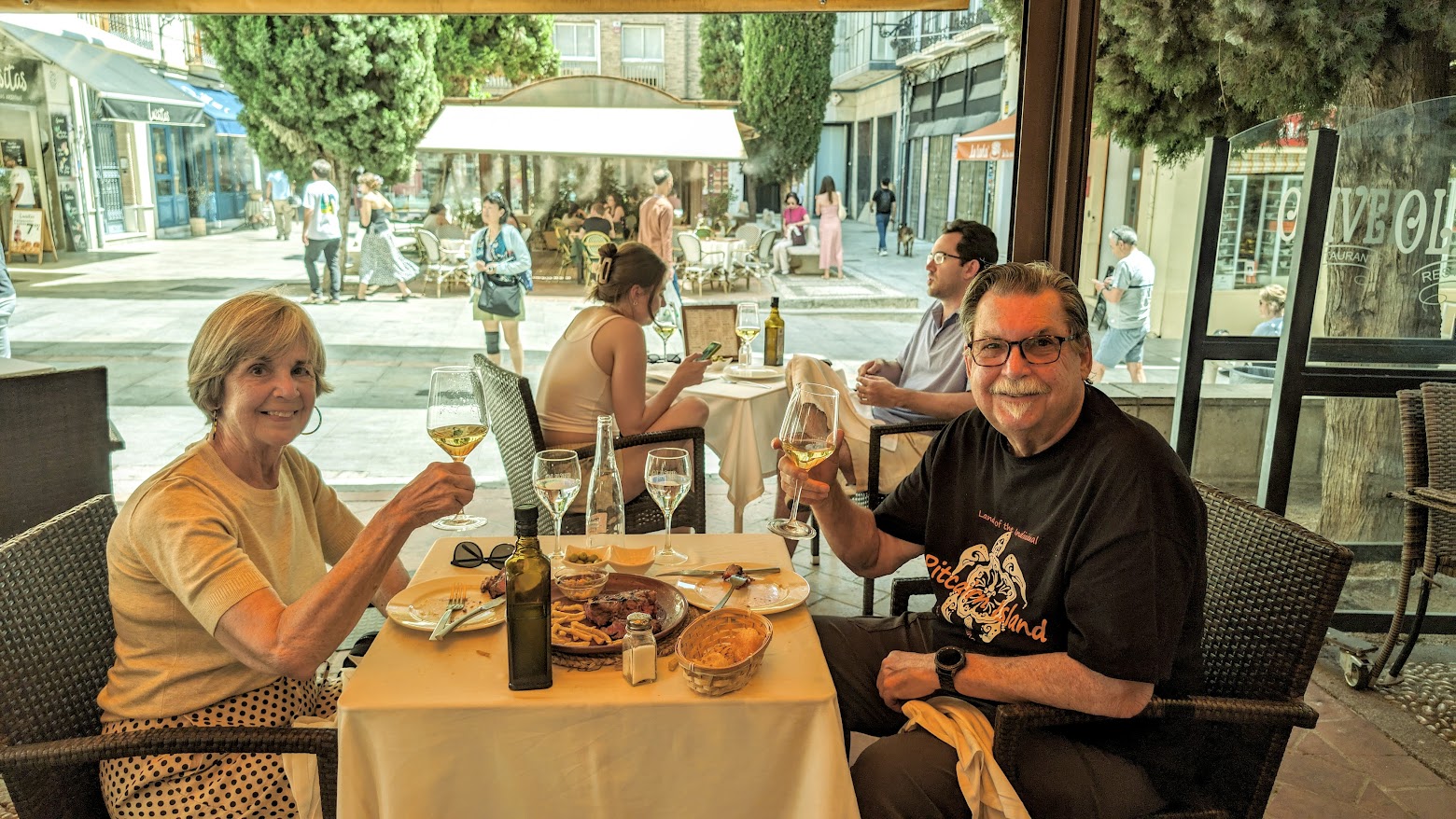 TAPAS WITH ANTHONY BOURDAIN